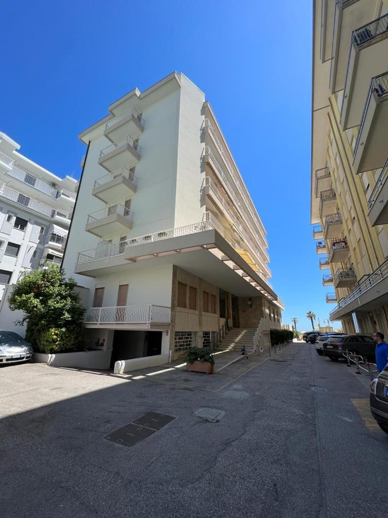 Union Apartments Lido di Jesolo Exterior photo